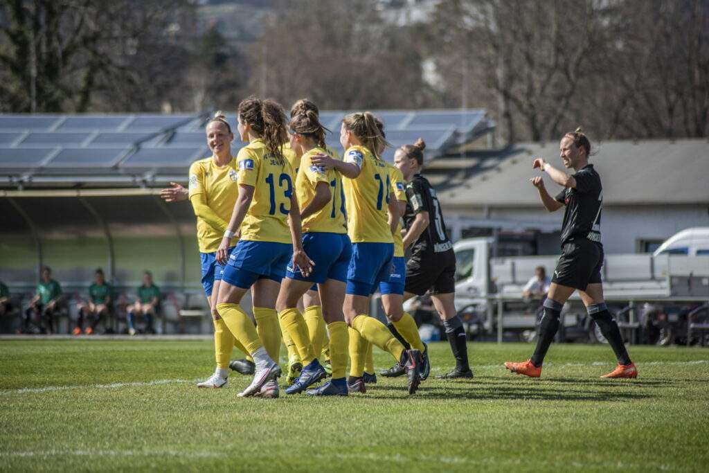 FCC Frauen: Verdienter erster Saisonheimsieg gegen M’Gladbach