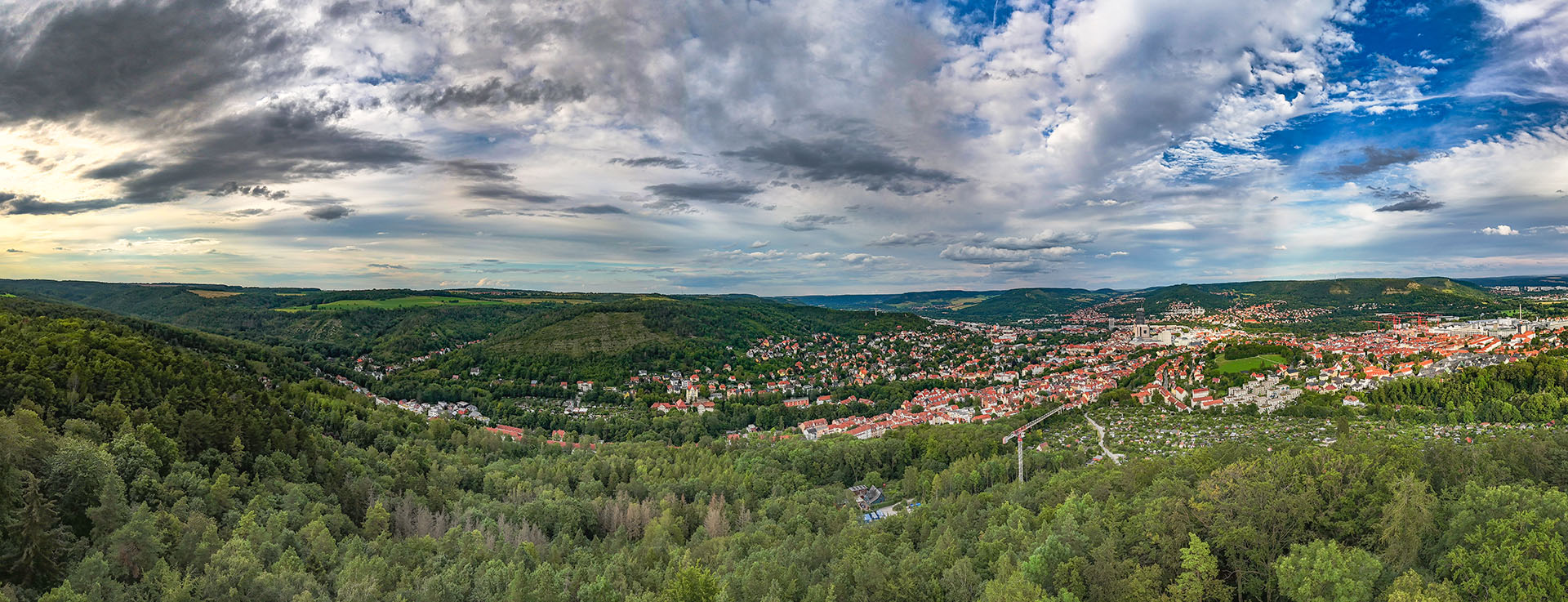 Panorama auf Jena vom Bismarckturm aus. Drohnenfotografie Jenafotografx